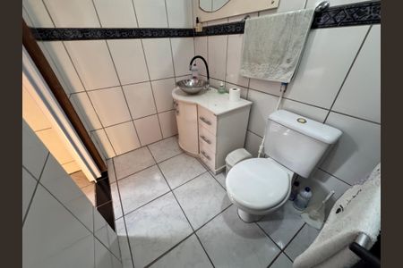 Casa à venda com 130m², 3 quartos e 3 vagasSuíte Banheiro