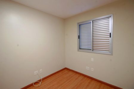 Apartamento para alugar com 133m², 3 quartos e 2 vagasQuarto 2