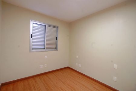 Apartamento para alugar com 133m², 3 quartos e 2 vagasQuarto 2