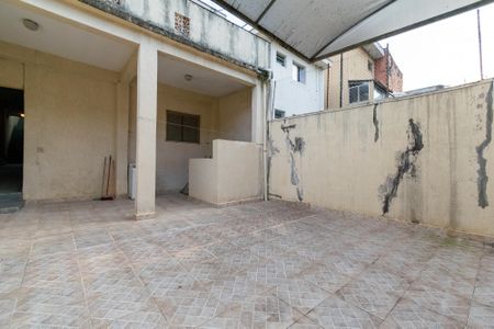 Casa para alugar com 80m², 2 quartos e sem vagaQuintal