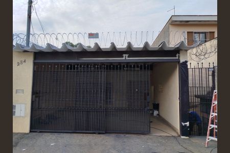 Casa para alugar com 80m², 2 quartos e sem vagaFachada