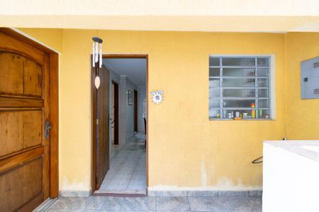 Casa para alugar com 80m², 2 quartos e sem vagaEntrada