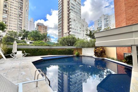 Apartamento à venda com 171m², 4 quartos e 3 vagasÁrea comum - Piscina