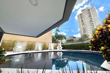 Apartamento à venda com 171m², 4 quartos e 3 vagasÁrea comum - Piscina