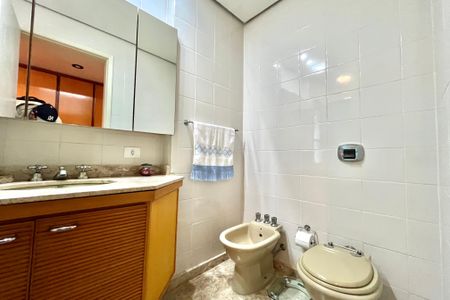 Apartamento à venda com 171m², 4 quartos e 3 vagasBanheiro Corredor