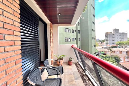 Apartamento à venda com 171m², 4 quartos e 3 vagasVaranda da Suíte 1