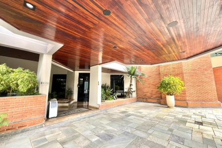 Apartamento à venda com 171m², 4 quartos e 3 vagasHall de entrada