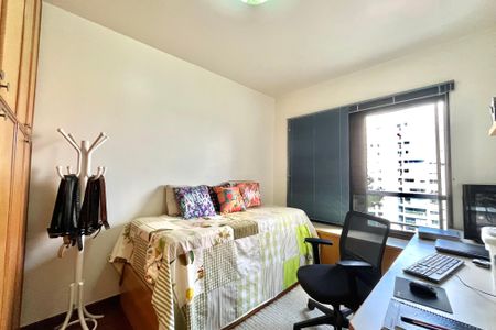 Apartamento à venda com 171m², 4 quartos e 3 vagasQuarto 3