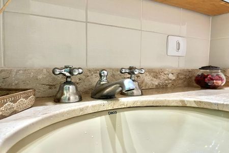 Apartamento à venda com 171m², 4 quartos e 3 vagasBanheiro Corredor