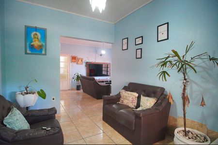 Casa à venda com 189m², 3 quartos e 2 vagasSala