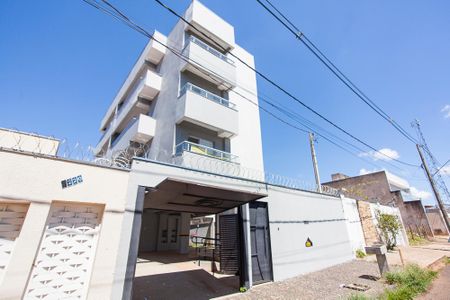 Apartamento para alugar com 54m², 2 quartos e 1 vagaFachada