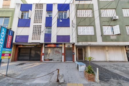 Apartamento à venda com 36m², 1 quarto e sem vaga Apartamento à venda com 36m², 1 quarto e sem vagaFachada