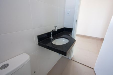 Apartamento para alugar com 54m², 2 quartos e 1 vagaBanheiro do Quarto 2