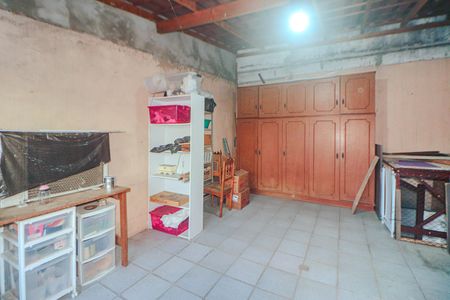 Casa à venda com 150m², 3 quartos e 4 vagas Casa à venda com 150m², 3 quartos e 4 vagasSótão