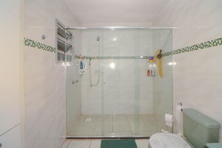 Casa à venda com 150m², 3 quartos e 4 vagas Casa à venda com 150m², 3 quartos e 4 vagasBanheiro