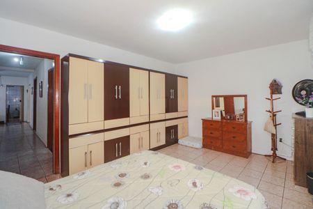 Casa à venda com 150m², 3 quartos e 4 vagas Casa à venda com 150m², 3 quartos e 4 vagasQuarto 1