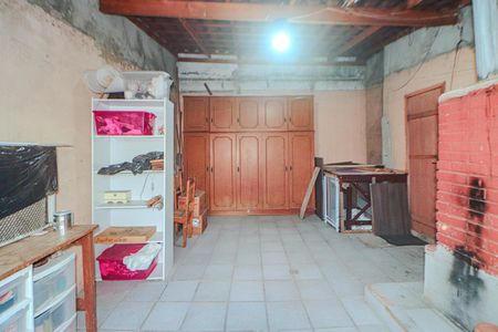 Casa à venda com 150m², 3 quartos e 4 vagas Casa à venda com 150m², 3 quartos e 4 vagasSótão