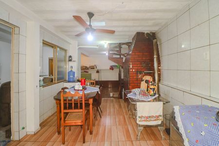 Casa à venda com 150m², 3 quartos e 4 vagas Casa à venda com 150m², 3 quartos e 4 vagasÁrea de Serviço