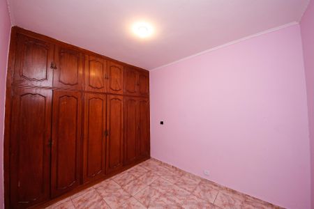 Casa à venda com 210m², 7 quartos e 2 vagas Casa à venda com 210m², 7 quartos e 2 vagasQuarto 2 - CASA 2