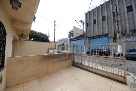 Casa à venda com 210m², 7 quartos e 2 vagas Casa à venda com 210m², 7 quartos e 2 vagasGaragem - CASA CIMA