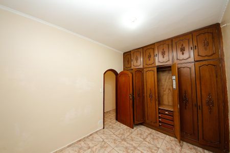 Casa à venda com 210m², 7 quartos e 2 vagas Casa à venda com 210m², 7 quartos e 2 vagasQuarto 3 - CASA 2