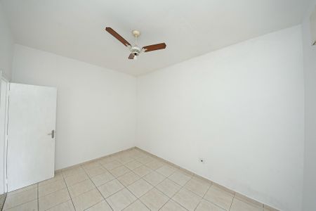 Casa à venda com 210m², 7 quartos e 2 vagas Casa à venda com 210m², 7 quartos e 2 vagasQuarto 1