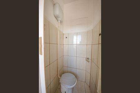 Casa à venda com 210m², 7 quartos e 2 vagas Casa à venda com 210m², 7 quartos e 2 vagasBanheiro de Serviço