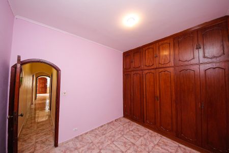 Casa à venda com 210m², 7 quartos e 2 vagas Casa à venda com 210m², 7 quartos e 2 vagasQuarto 2 - CASA 2