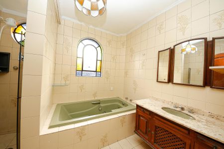 Casa à venda com 210m², 7 quartos e 2 vagas Casa à venda com 210m², 7 quartos e 2 vagasBanheiro - CASA 2