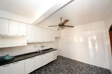 Casa à venda com 210m², 7 quartos e 2 vagas Casa à venda com 210m², 7 quartos e 2 vagasCozinha - CASA 2