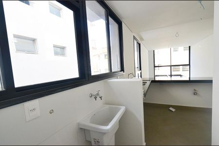Apartamento à venda com 76m², 2 quartos e 2 vagasÁrea de Serviço