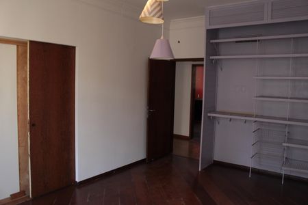 Apartamento à venda com 253m², 3 quartos e 2 vagasQuarto 1