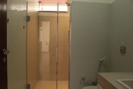 Apartamento à venda com 253m², 3 quartos e 2 vagasBanheiro Social