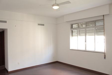 Apartamento à venda com 253m², 3 quartos e 2 vagasSuíte