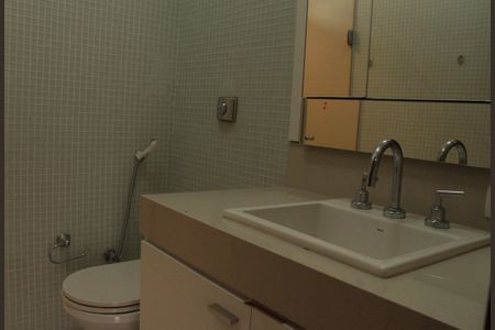 Apartamento à venda com 253m², 3 quartos e 2 vagasBanheiro Social