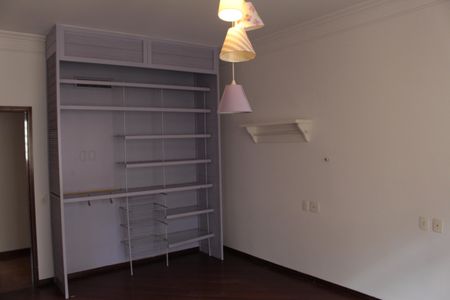 Apartamento à venda com 253m², 3 quartos e 2 vagasQuarto 1