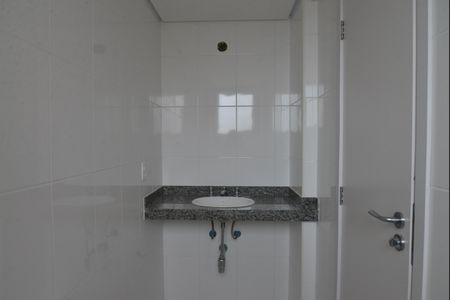 Apartamento à venda com 82m², 3 quartos e 2 vagasBanheiro da Suíte