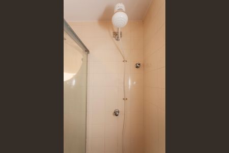 Casa de condomínio à venda com 250m², 4 quartos e 4 vagasBanheiro Social