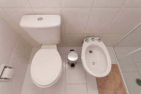 Casa de condomínio à venda com 250m², 4 quartos e 4 vagasBanheiro 2