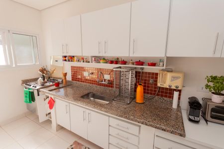 Casa de condomínio à venda com 250m², 4 quartos e 4 vagasCozinha