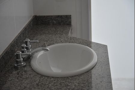 Apartamento à venda com 82m², 3 quartos e 2 vagasBanheiro Social