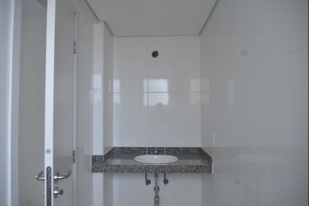 Apartamento à venda com 82m², 3 quartos e 2 vagasBanheiro da Suíte