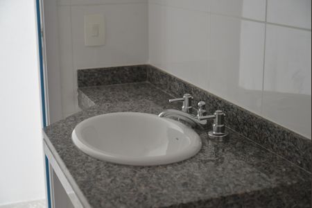 Apartamento à venda com 82m², 3 quartos e 3 vagasBanheiro Social