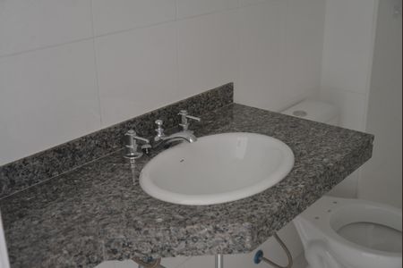 Apartamento à venda com 82m², 3 quartos e 3 vagasBanheiro Social