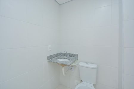 Apartamento para alugar com 44m², 2 quartos e 1 vaga Apartamento para alugar com 44m², 2 quartos e 1 vagaBanheiro