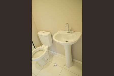 Apartamento para alugar com 45m², 2 quartos e 1 vaga Apartamento para alugar com 45m², 2 quartos e 1 vagaBanheiro