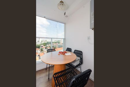 Apartamento para alugar com 32m², 2 quartos e sem vaga Apartamento para alugar com 32m², 2 quartos e sem vagaVaranda da Sala