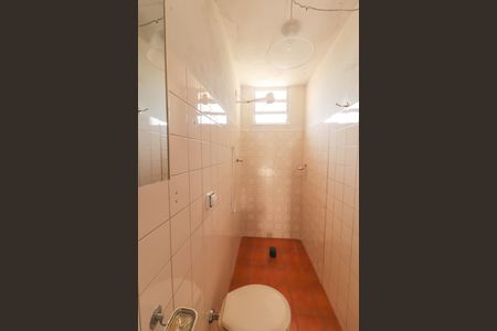 Casa à venda com 324m², 3 quartos e 2 vagas Casa à venda com 324m², 3 quartos e 2 vagasBanheiro da Suíte