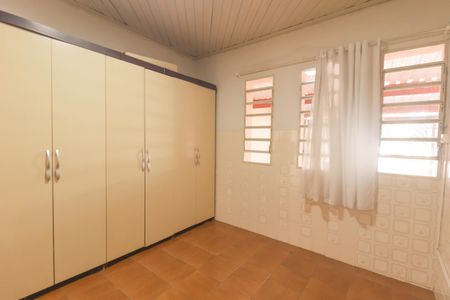 Casa à venda com 324m², 3 quartos e 2 vagas Casa à venda com 324m², 3 quartos e 2 vagasQuarto 1