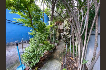 Casa à venda com 190m², 3 quartos e 3 vagas Casa à venda com 190m², 3 quartos e 3 vagasQuintal